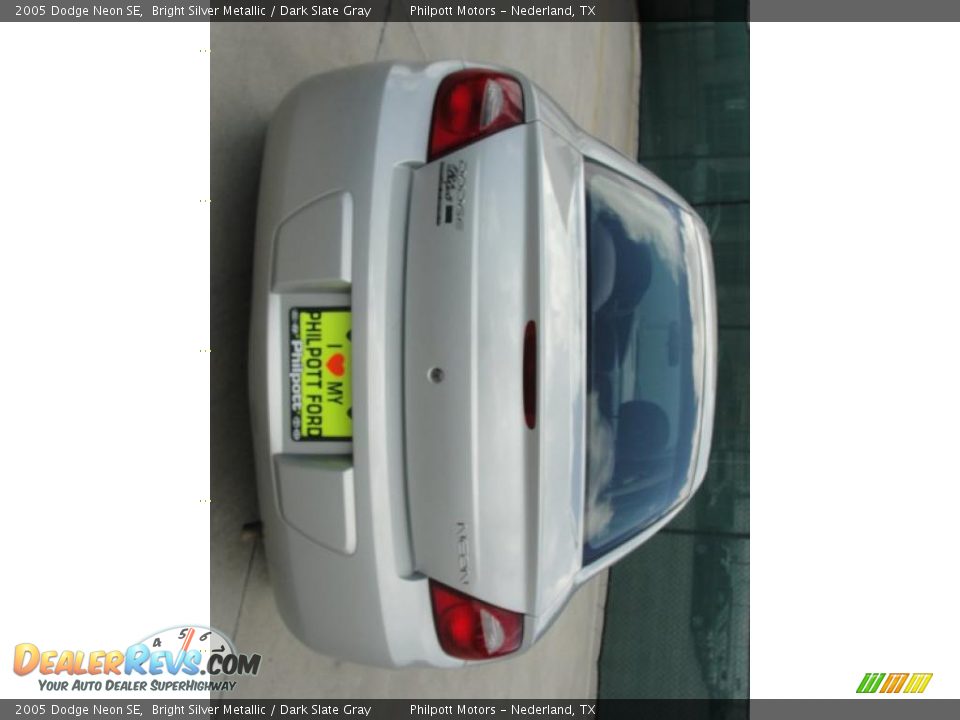 2005 Dodge Neon SE Bright Silver Metallic / Dark Slate Gray Photo #4