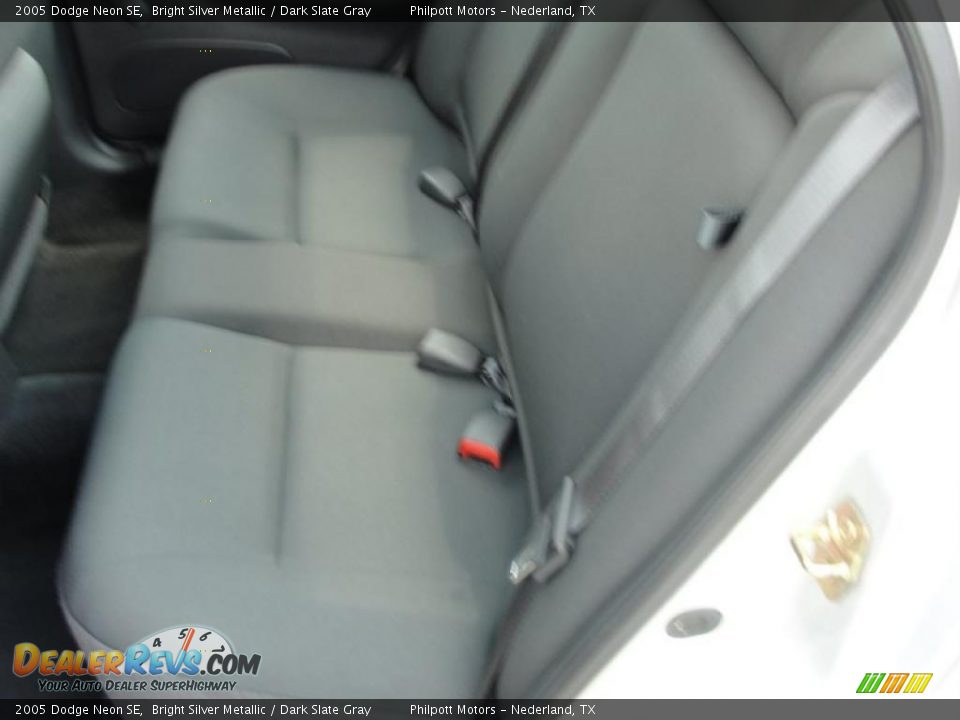 2005 Dodge Neon SE Bright Silver Metallic / Dark Slate Gray Photo #30