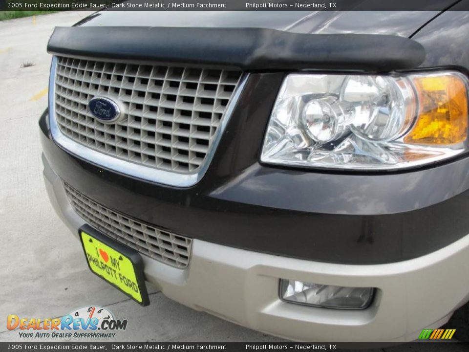 2005 Ford Expedition Eddie Bauer Dark Stone Metallic / Medium Parchment Photo #12