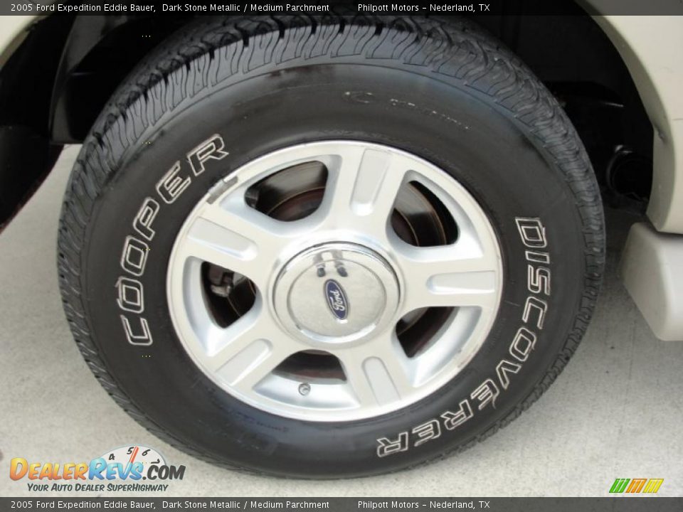 2005 Ford Expedition Eddie Bauer Dark Stone Metallic / Medium Parchment Photo #15