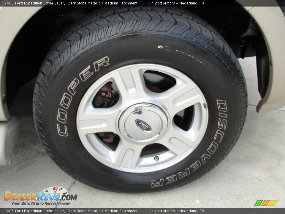 2005 Ford Expedition Eddie Bauer Dark Stone Metallic / Medium Parchment Photo #16