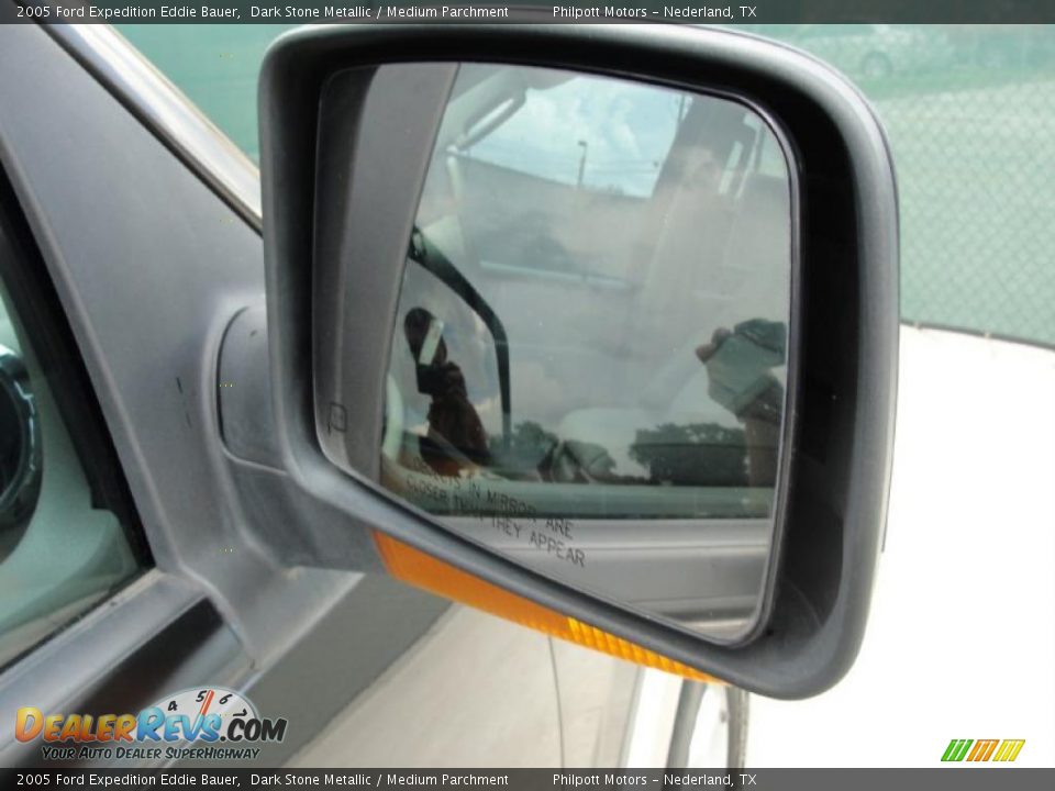 2005 Ford Expedition Eddie Bauer Dark Stone Metallic / Medium Parchment Photo #18