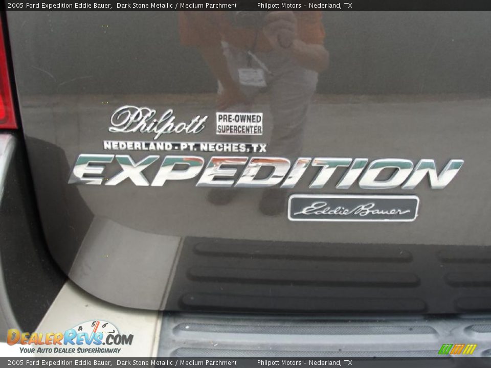 2005 Ford Expedition Eddie Bauer Dark Stone Metallic / Medium Parchment Photo #22