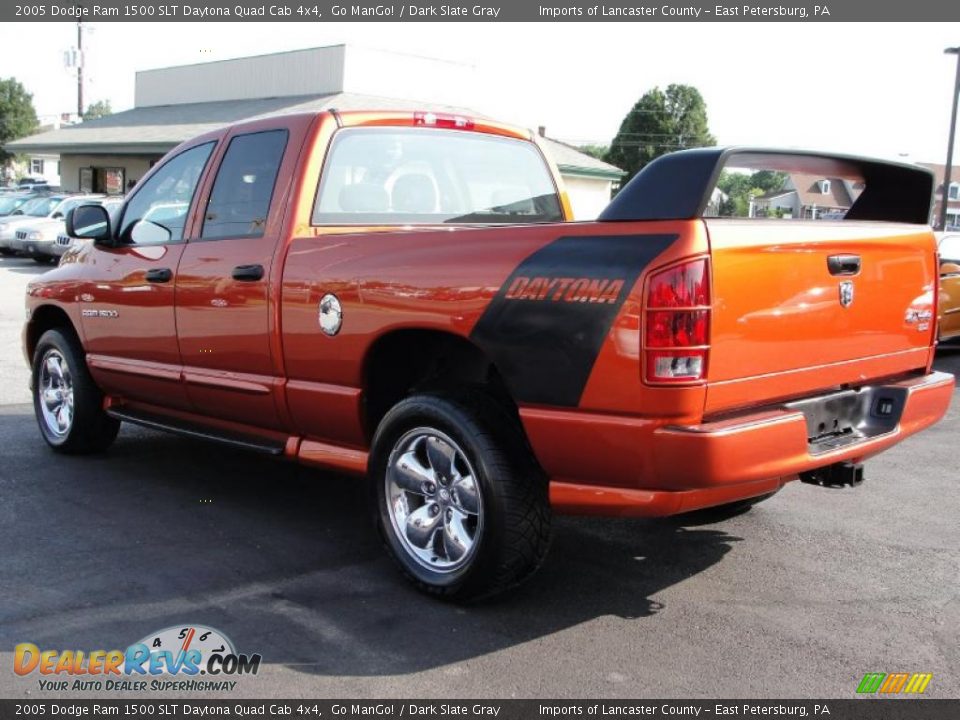 2005 Dodge Ram 1500 SLT Daytona Quad Cab 4x4 Go ManGo! / Dark Slate Gray Photo #4