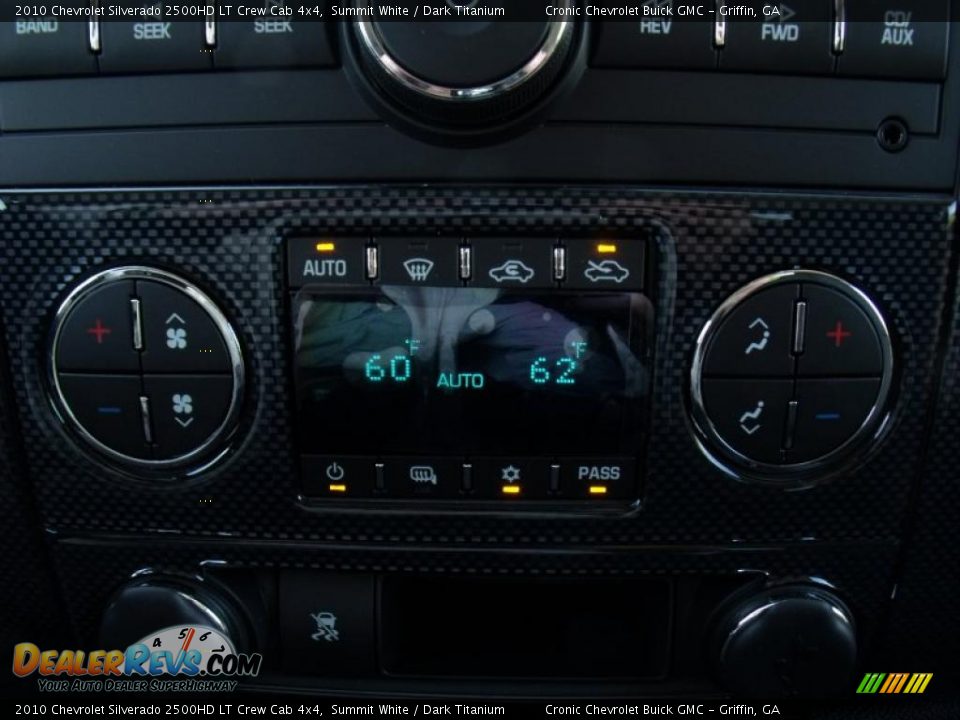 2010 Chevrolet Silverado 2500HD LT Crew Cab 4x4 Summit White / Dark Titanium Photo #20