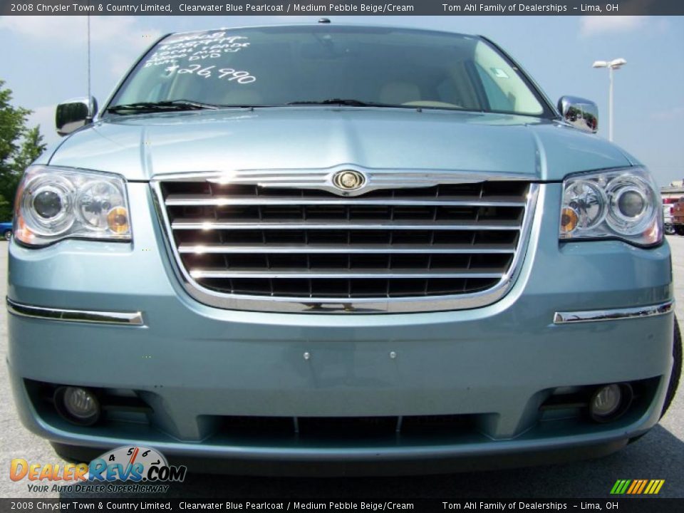 2008 Chrysler Town & Country Limited Clearwater Blue Pearlcoat / Medium Pebble Beige/Cream Photo #2
