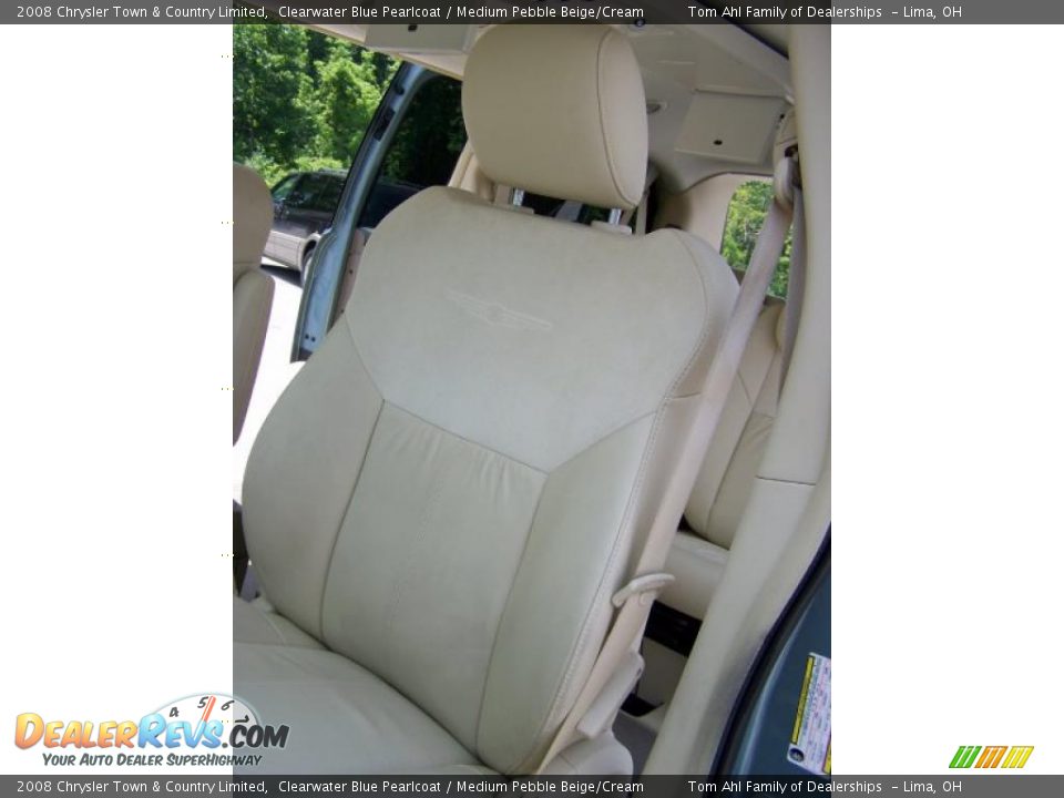 2008 Chrysler Town & Country Limited Clearwater Blue Pearlcoat / Medium Pebble Beige/Cream Photo #9