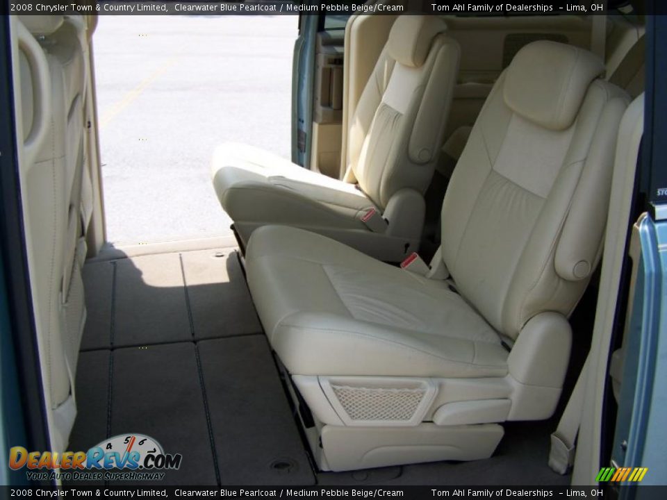2008 Chrysler Town & Country Limited Clearwater Blue Pearlcoat / Medium Pebble Beige/Cream Photo #12