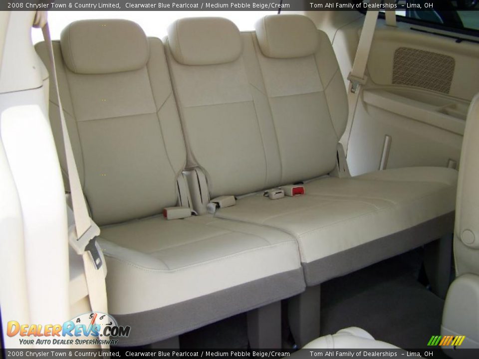 2008 Chrysler Town & Country Limited Clearwater Blue Pearlcoat / Medium Pebble Beige/Cream Photo #16
