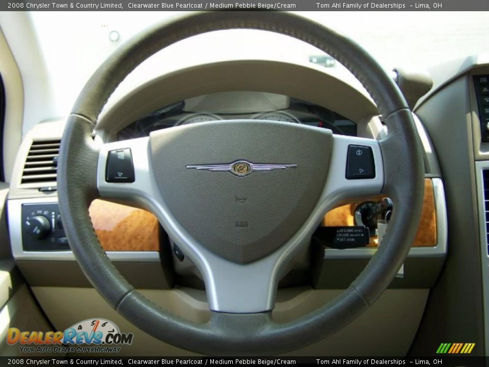 2008 Chrysler Town & Country Limited Clearwater Blue Pearlcoat / Medium Pebble Beige/Cream Photo #22