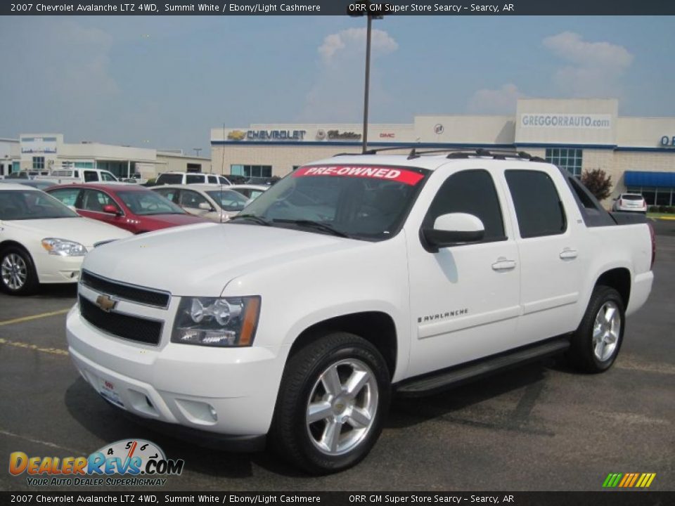 2007 Chevrolet Avalanche LTZ 4WD Summit White / Ebony/Light Cashmere Photo #1