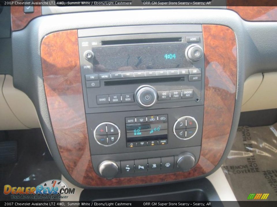 2007 Chevrolet Avalanche LTZ 4WD Summit White / Ebony/Light Cashmere Photo #9