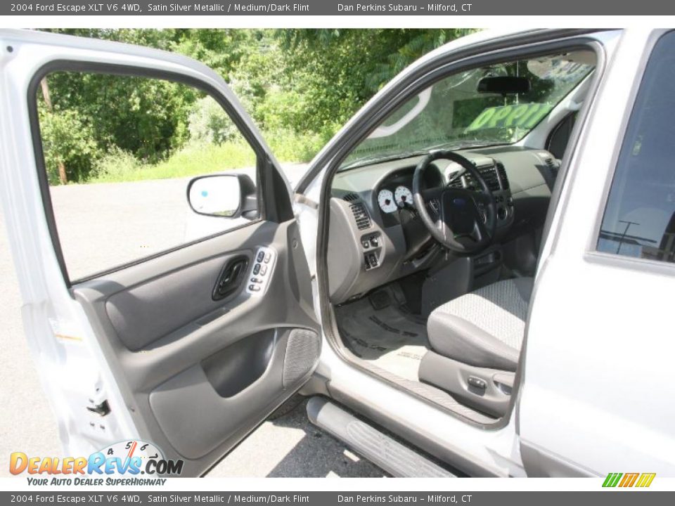 2004 Ford Escape XLT V6 4WD Satin Silver Metallic / Medium/Dark Flint Photo #10