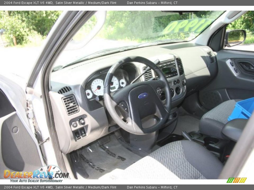 2004 Ford Escape XLT V6 4WD Satin Silver Metallic / Medium/Dark Flint Photo #11