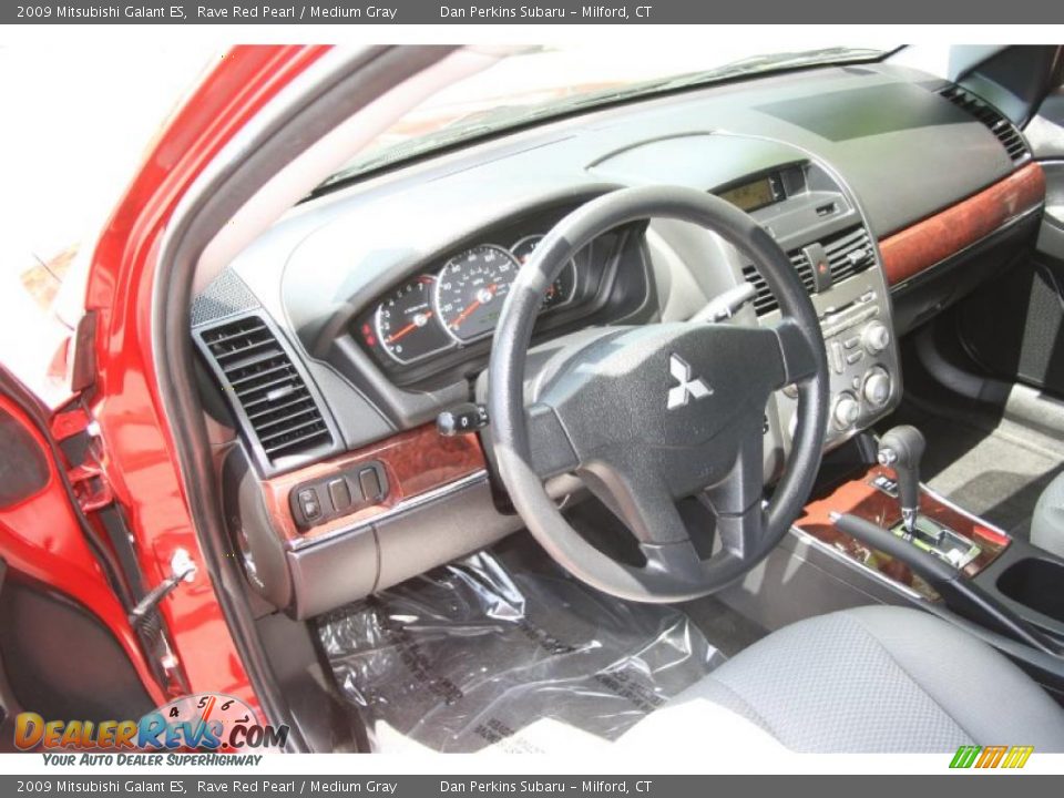 2009 Mitsubishi Galant ES Rave Red Pearl / Medium Gray Photo #11