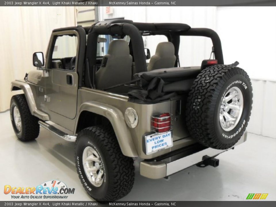 2003 Jeep Wrangler X 4x4 Light Khaki Metallic / Khaki Photo #2