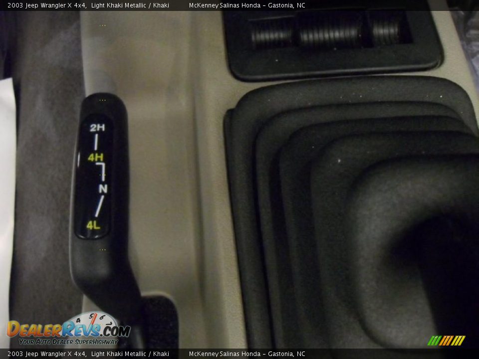 2003 Jeep Wrangler X 4x4 Light Khaki Metallic / Khaki Photo #12