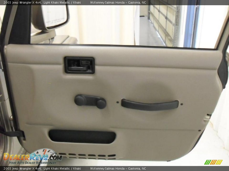 2003 Jeep Wrangler X 4x4 Light Khaki Metallic / Khaki Photo #20