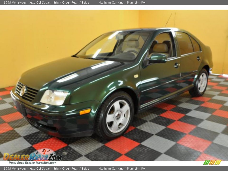 1999 Volkswagen Jetta GLS Sedan Bright Green Pearl / Beige Photo #3