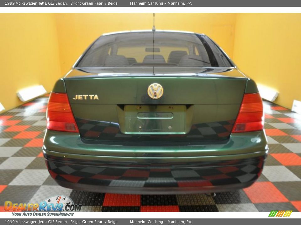 1999 Volkswagen Jetta GLS Sedan Bright Green Pearl / Beige Photo #5