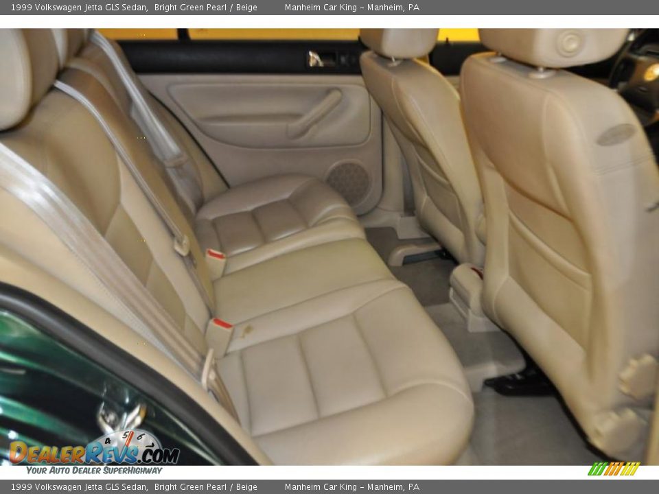 1999 Volkswagen Jetta GLS Sedan Bright Green Pearl / Beige Photo #15