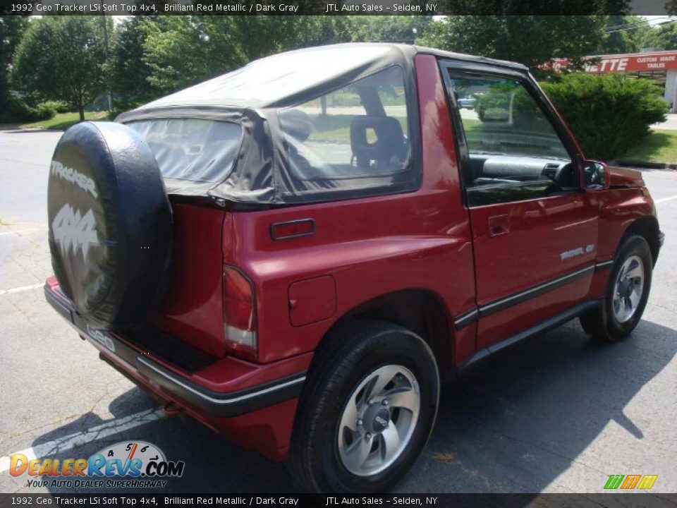 1992 Geo Tracker LSi Soft Top 4x4 Brilliant Red Metallic / Dark Gray Photo #6