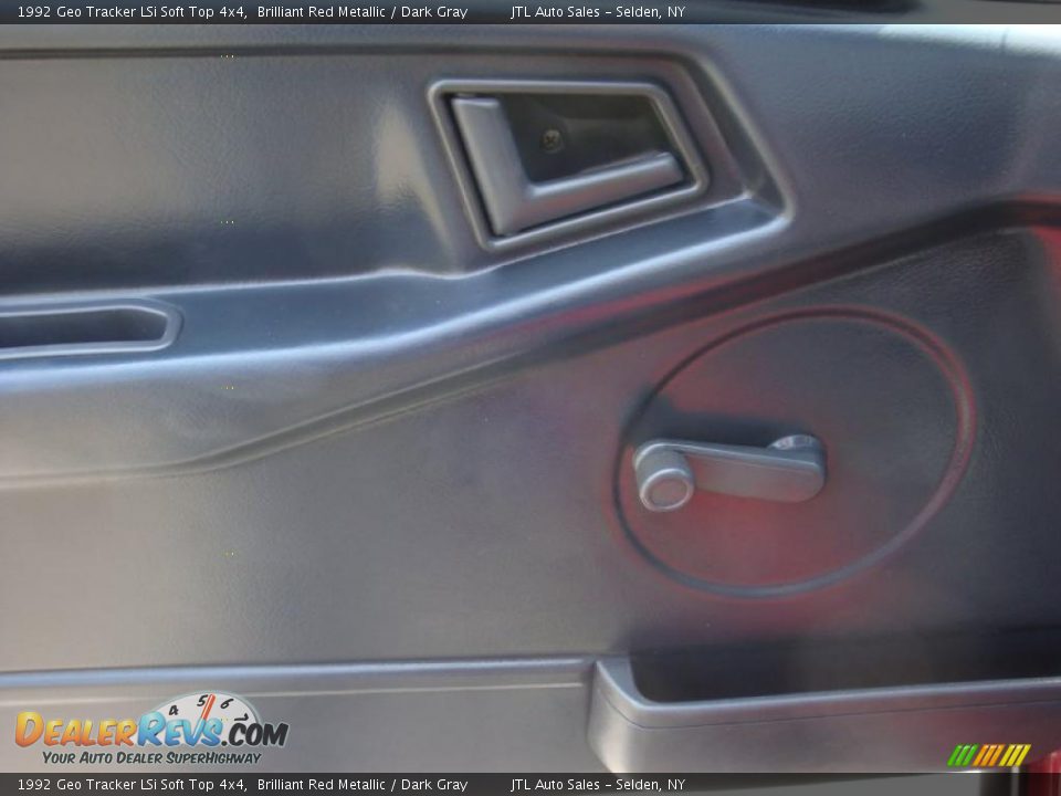 Door Panel of 1992 Geo Tracker LSi Soft Top 4x4 Photo #10