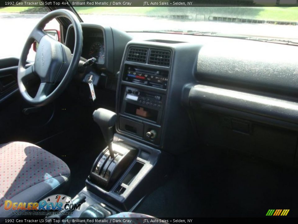 1992 Geo Tracker LSi Soft Top 4x4 Brilliant Red Metallic / Dark Gray Photo #13