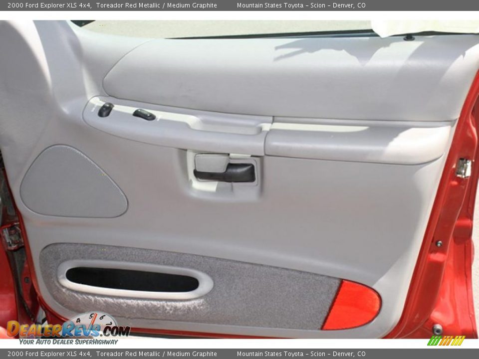 2000 Ford Explorer XLS 4x4 Toreador Red Metallic / Medium Graphite Photo #8