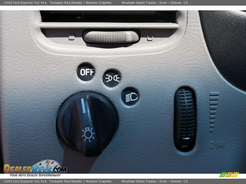 2000 Ford Explorer XLS 4x4 Toreador Red Metallic / Medium Graphite Photo #19