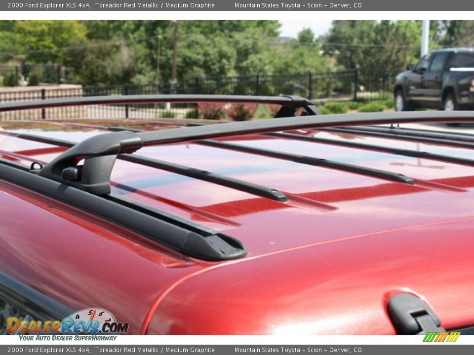 2000 Ford Explorer XLS 4x4 Toreador Red Metallic / Medium Graphite Photo #25