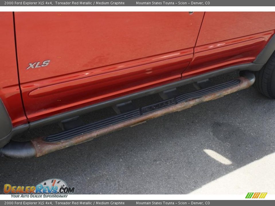 2000 Ford Explorer XLS 4x4 Toreador Red Metallic / Medium Graphite Photo #26