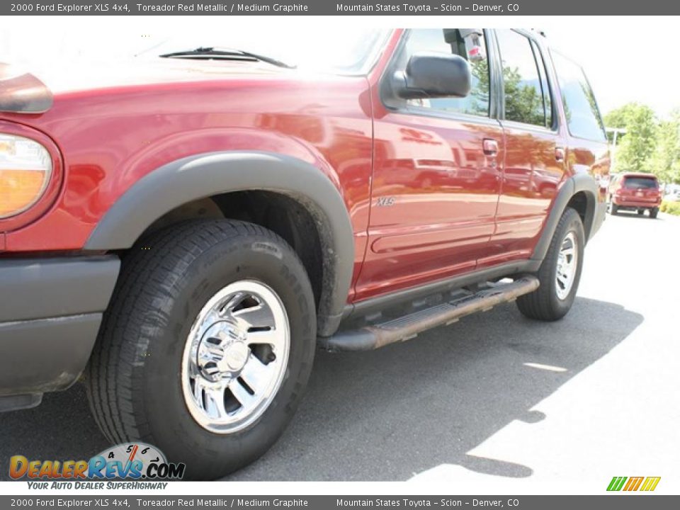 2000 Ford Explorer XLS 4x4 Toreador Red Metallic / Medium Graphite Photo #27