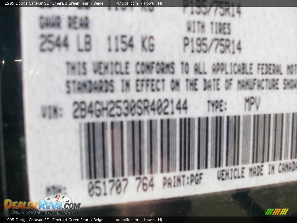 1995 Dodge Caravan SE Emerald Green Pearl / Beige Photo #14