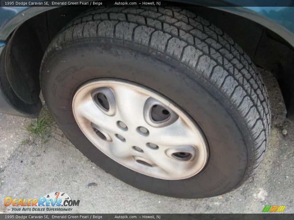 1995 Dodge Caravan SE Emerald Green Pearl / Beige Photo #15