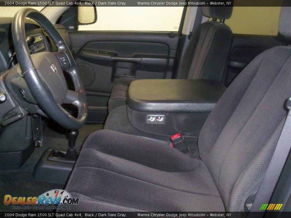 2004 Dodge Ram 1500 SLT Quad Cab 4x4 Black / Dark Slate Gray Photo #2