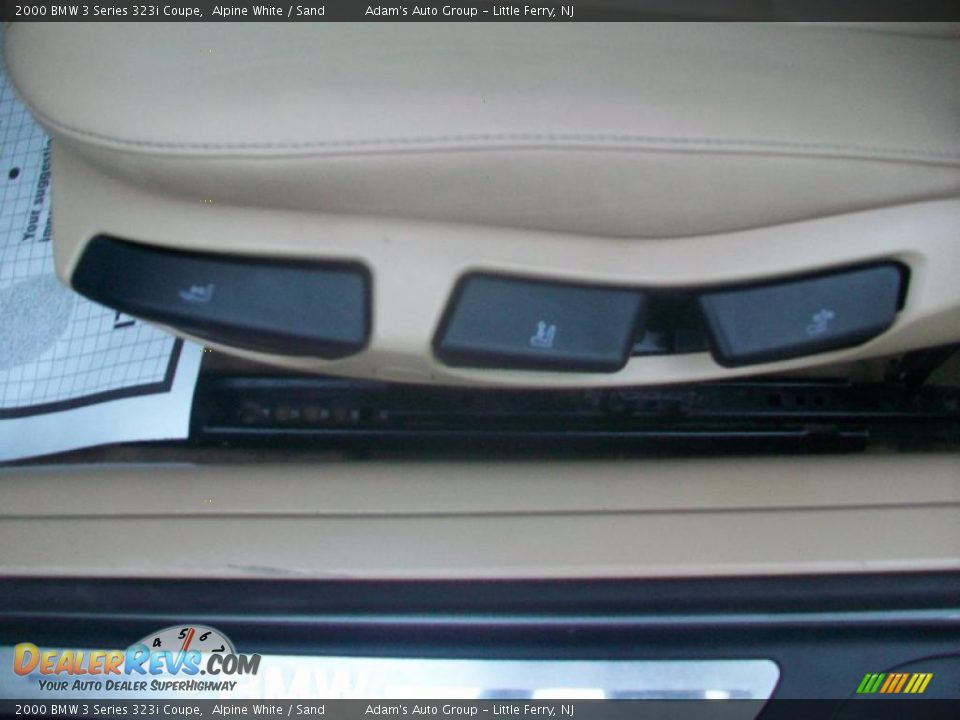 2000 BMW 3 Series 323i Coupe Alpine White / Sand Photo #8