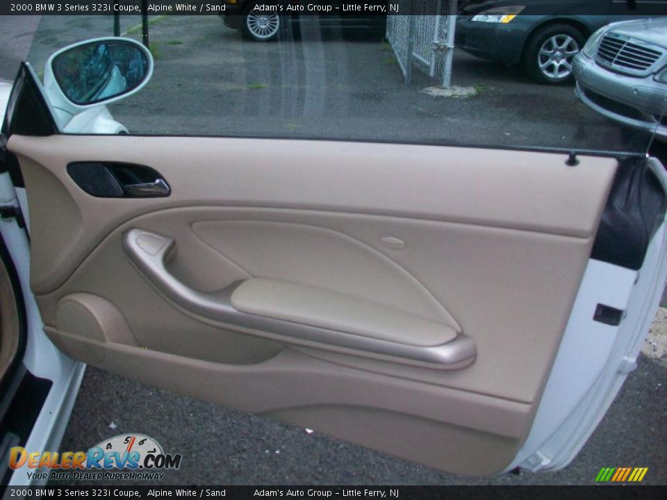 2000 BMW 3 Series 323i Coupe Alpine White / Sand Photo #18