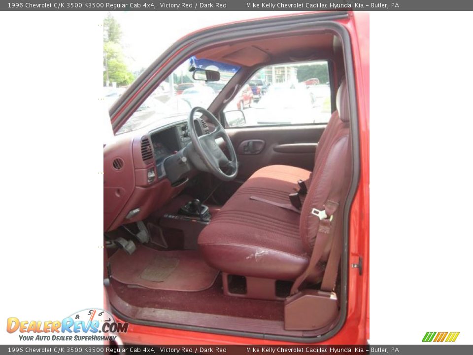 1996 Chevrolet C/K 3500 K3500 Regular Cab 4x4 Victory Red / Dark Red Photo #6