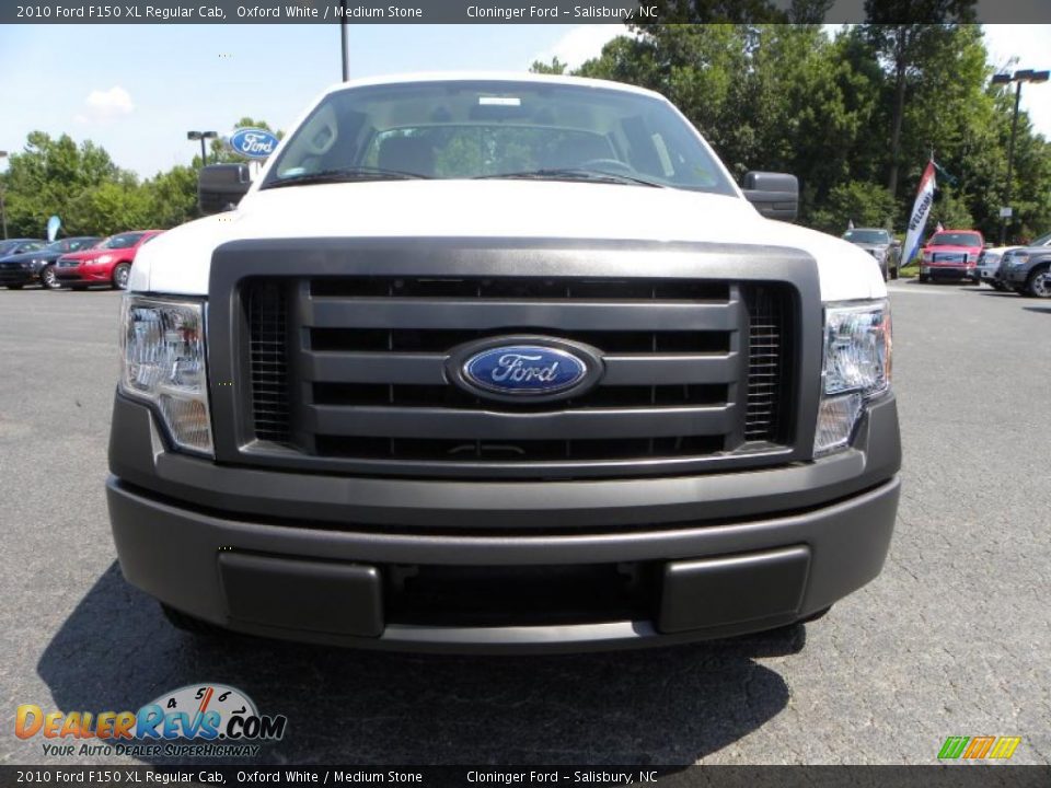 2010 Ford F150 XL Regular Cab Oxford White / Medium Stone Photo #7