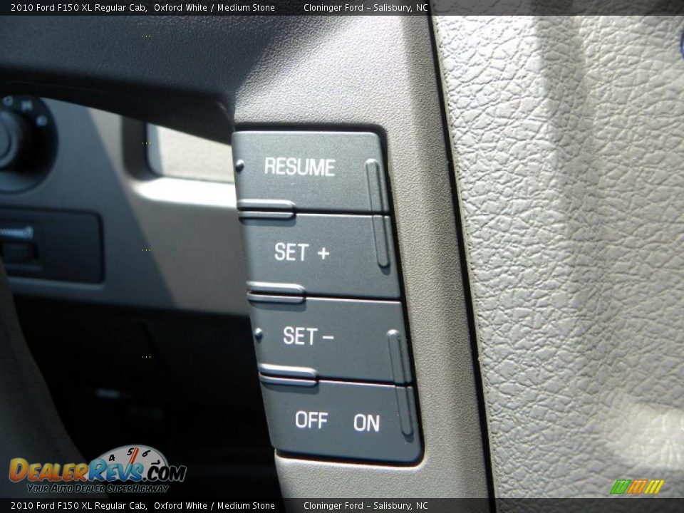 2010 Ford F150 XL Regular Cab Oxford White / Medium Stone Photo #17