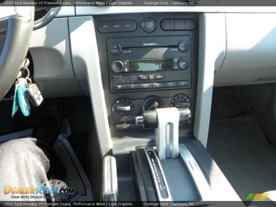 2007 Ford Mustang V6 Premium Coupe Performance White / Light Graphite Photo #18