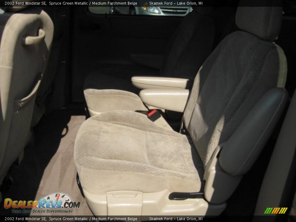 2002 Ford Windstar SE Spruce Green Metallic / Medium Parchment Beige Photo #21