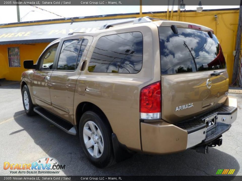 2005 Nissan Armada LE Sahara Gold / Sand Photo #4