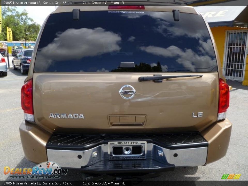 2005 Nissan Armada LE Sahara Gold / Sand Photo #5