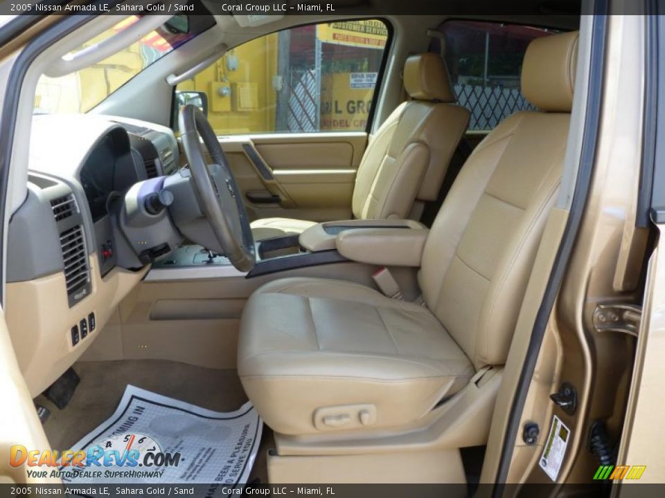 2005 Nissan Armada LE Sahara Gold / Sand Photo #9