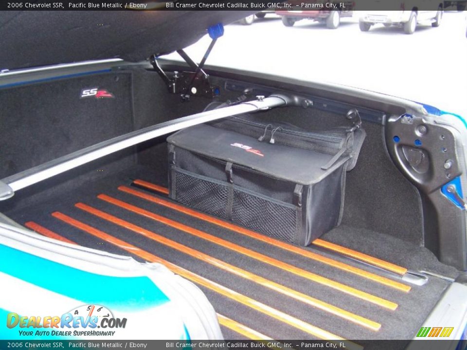 2006 Chevrolet SSR Pacific Blue Metallic / Ebony Photo #34