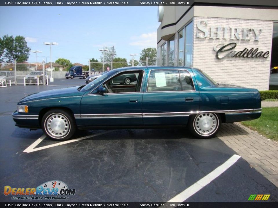 1996 Cadillac DeVille Sedan Dark Calypso Green Metallic / Neutral Shale Photo #7