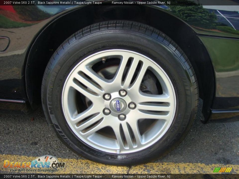 2007 Volvo S60 2.5T Black Sapphire Metallic / Taupe/Light Taupe Photo #26
