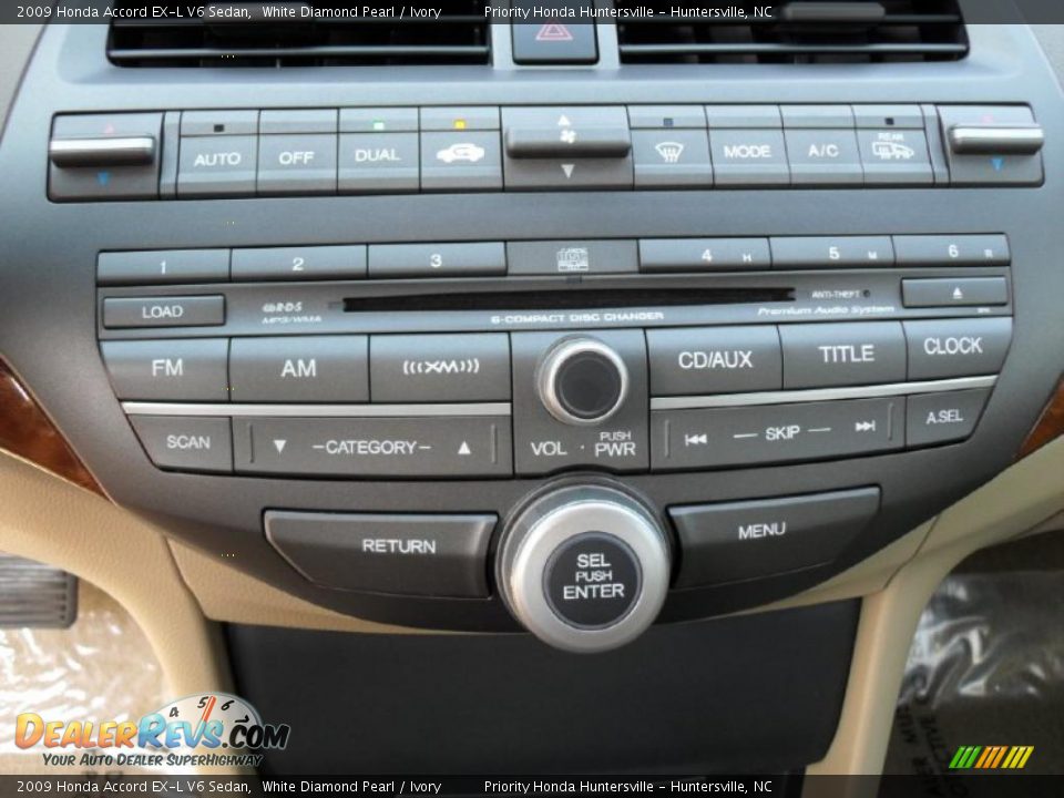 2009 Honda Accord EX-L V6 Sedan White Diamond Pearl / Ivory Photo #12